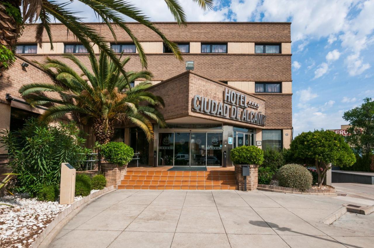 Hotel Ciudad De Alcaniz Exterior photo